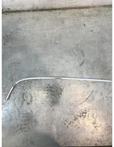 Moulure de pare choc arriere BMW SERIE 5 E39 