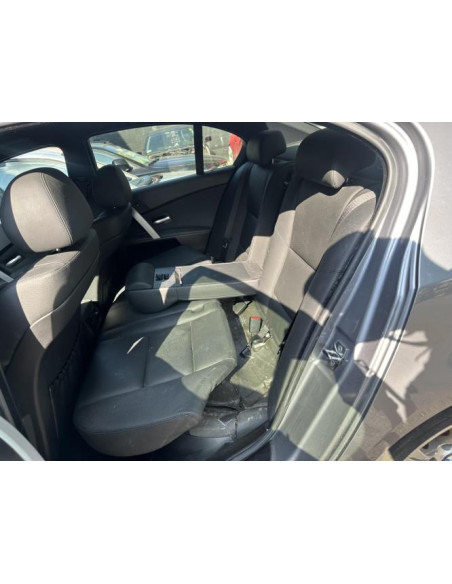 Attache ceinture arriere droit BMW SERIE 5 E60 Essence