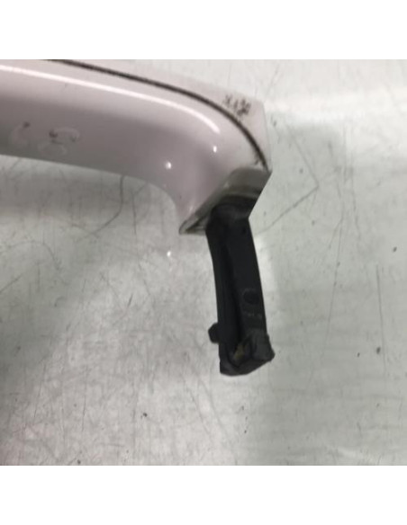 Poignee porte avant gauche BMW SERIE 1 E87 PHASE 2 Diesel