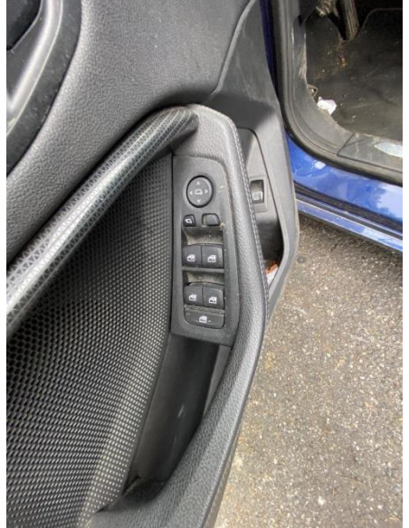 Interrupteur de leve vitre arriere gauche BMW SERIE 1 F40 Essence