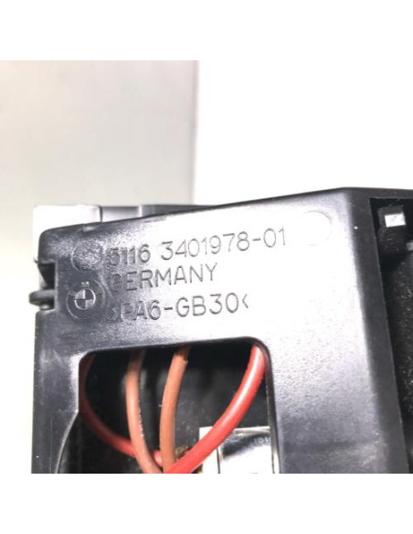 Console central (interieur plastique) BMW X3 E83 PHASE 1 Diesel