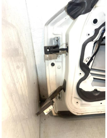 Porte avant droit BMW SERIE 1 E81 Diesel