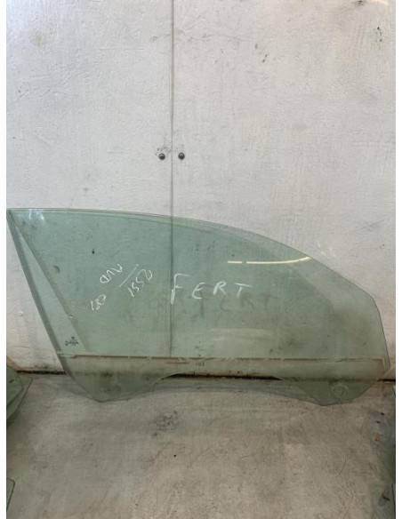 Vitre avant droit BMW SERIE 1 E81 Diesel