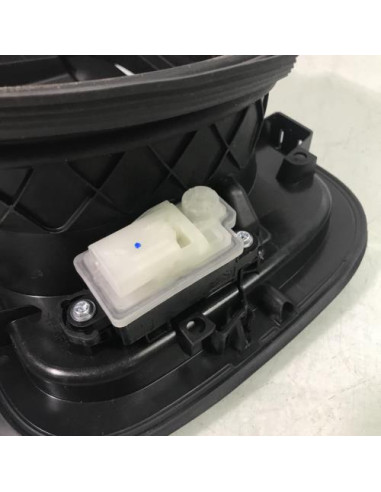 Trappe d'essence BMW IX I20 