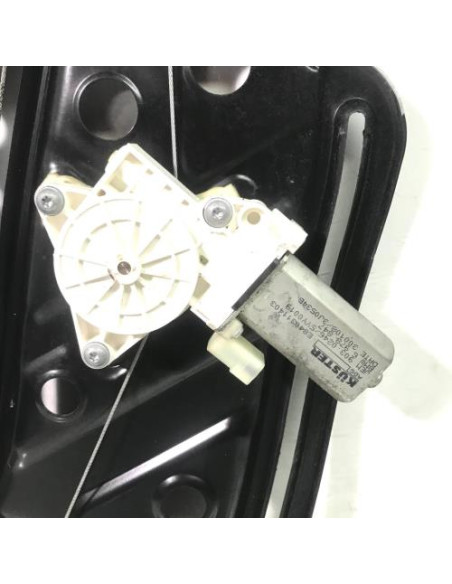 Leve vitre electrique arriere gauche BMW SERIE 1 E88 CABRIO Essence