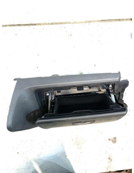 Boite a gants BMW SERIE 1 E88 CABRIO Essence