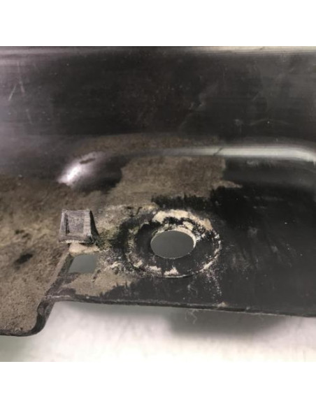 Cache moteur  BMW SERIE 1 E81 Diesel