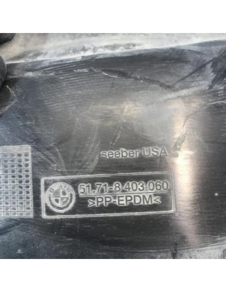 Pare boue arriere droit BMW X5 E53 