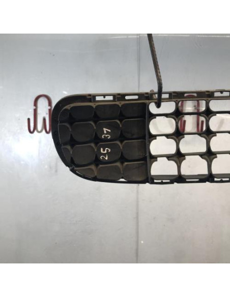 Grille de pare choc MINI MINI 2 R60 COUNTRYMAN BREAK Diesel