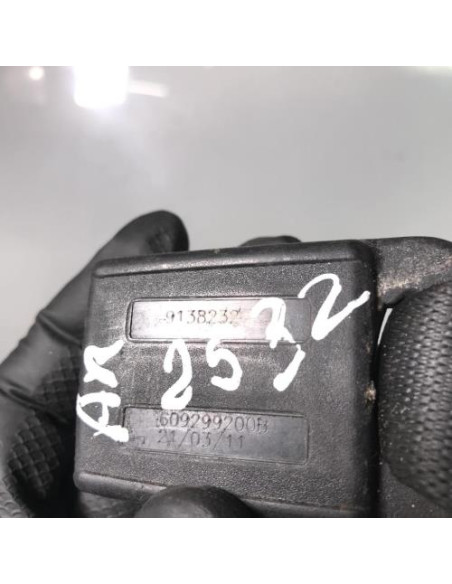 Attache ceinture arriere centrale BMW SERIE 3 E90 PHASE 2 Diesel