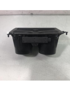 Console central (interieur plastique) BMW SERIE 1 F21 PHASE 1 Essence 2