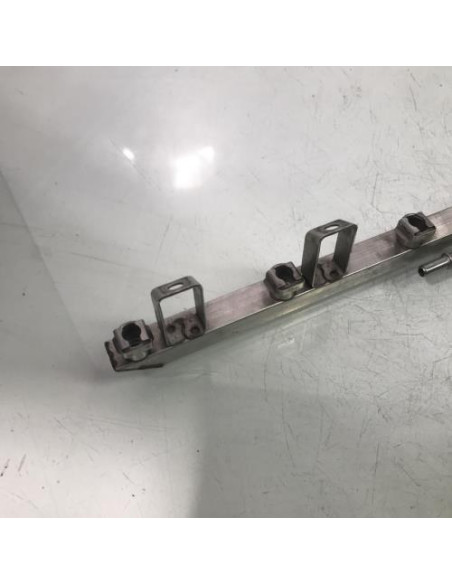 Rampe injection BMW SERIE 1 E88 CABRIO Essence