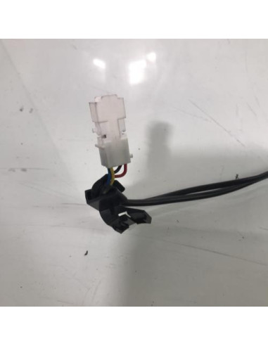 Pretensionneur de ceinture avant droit BMW SERIE 1 F20 PHASE 1 