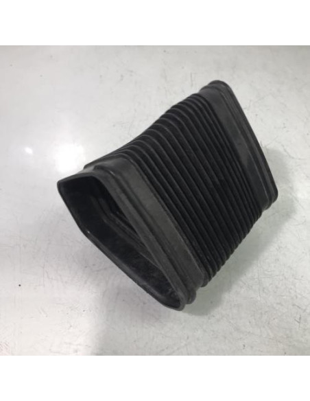Conduite d'air BMW SERIE 1 E87 PHASE 1 Essence