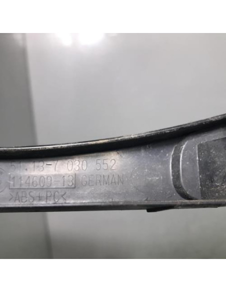 Enjoliveur moustache optique avant droit BMW SERIE 3 E46 PHASE 1 