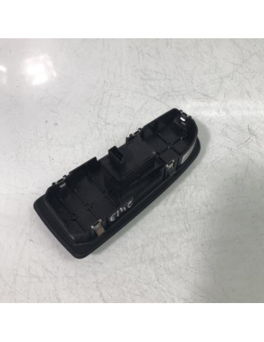 Interrupteur de leve vitre avant droit BMW SERIE 1 E87 PHASE 1 Diesel