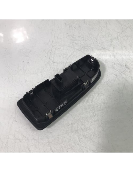 Interrupteur de leve vitre avant droit BMW SERIE 1 E87 PHASE 1 Diesel