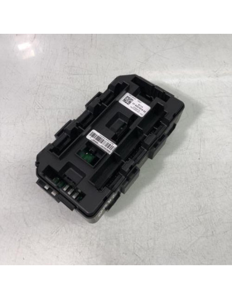 Porte fusible BMW SERIE 1 F20 PHASE 2 Essence