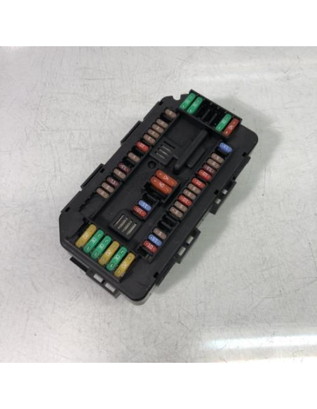 Porte fusible BMW SERIE 1 F20 PHASE 2 Essence