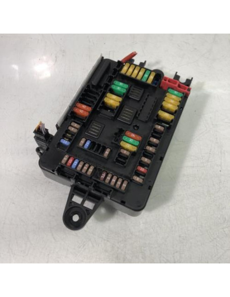 Porte fusible BMW SERIE 1 F20 PHASE 2 Essence