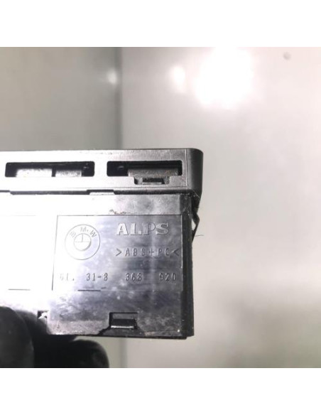 Bouton de warning BMW SERIE 3 E46 TOURING PHASE 2 BREAK Diesel