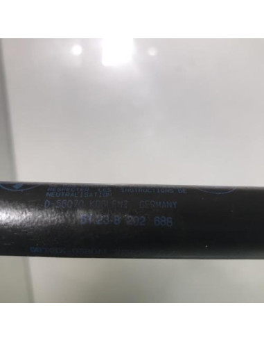 Verin de capot BMW SERIE 3 E46 PHASE 1 Essence