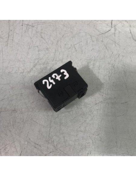 Prise port USB BMW SERIE 1 E87 PHASE 1 Diesel