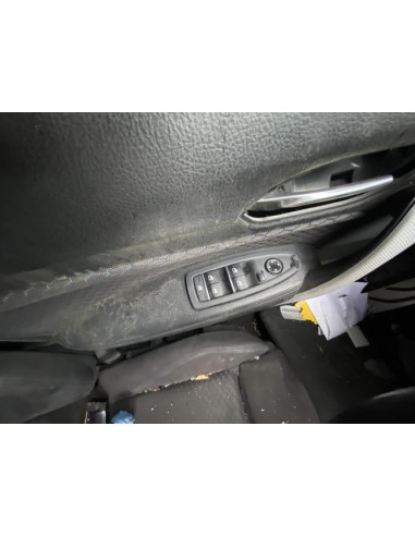 Poignee interieur arriere gauche BMW SERIE 1 F20 PHASE 2 Essence