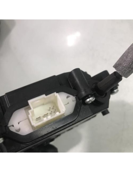 Actionneur serrure coffre BMW SERIE 5 F07 GRAN TURISMO PHASE 2 Essence