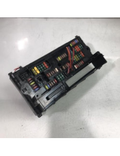 Porte fusible BMW SERIE 5 F07 GRAN TURISMO PHASE 2 Essence