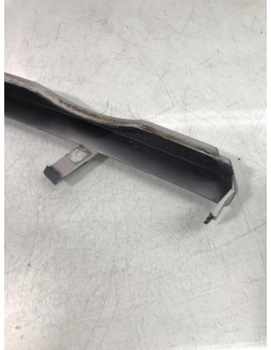 Enjoliveur moustache optique avant gauche BMW SERIE 3 E46 PHASE 1 Essence