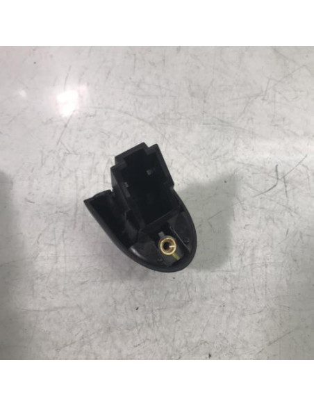 Poignee porte arriere droit BMW SERIE 1 E87 PHASE 1 Essence