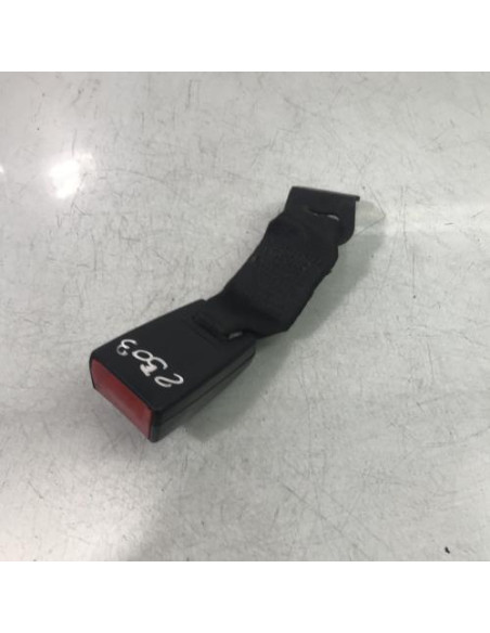 Attache ceinture arriere gauche BMW SERIE 1 E87 PHASE 1 Essence