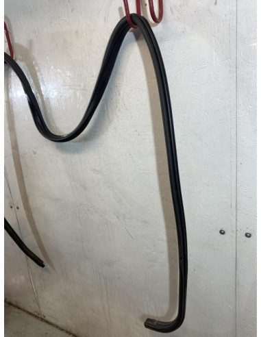 Joint de porte arriere droite BMW X1 E84 PHASE 2 Diesel