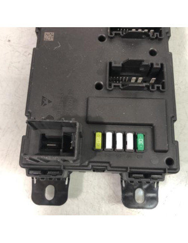 Porte fusible BMW SERIE 1 F21 PHASE 2 Diesel