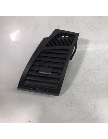 Aerateur tableau de bord avant gauche BMW SERIE 1 E87 PHASE 2 Diesel