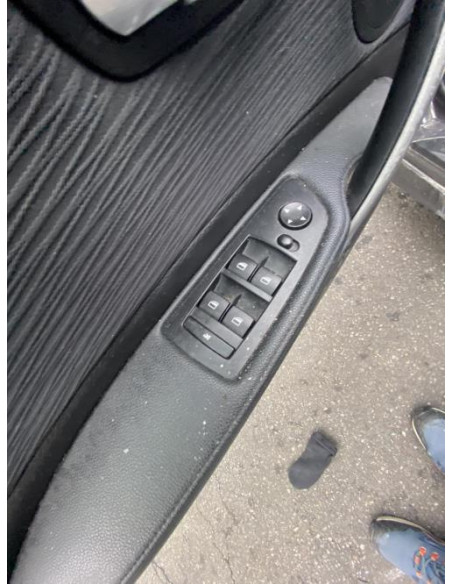 Verin de coffre BMW SERIE 1 E87 PHASE 2 Diesel