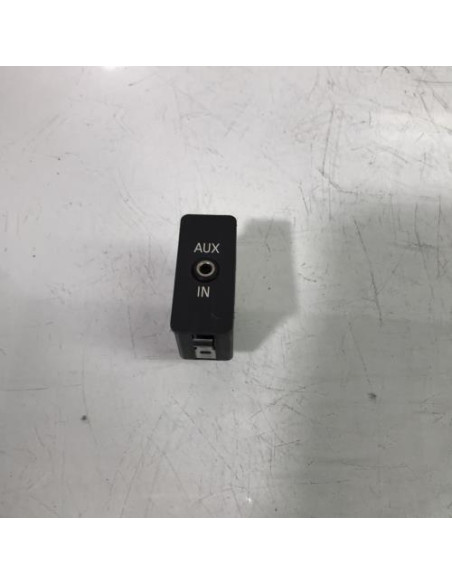 Prise port USB BMW SERIE 3 E90 PHASE 1 Diesel