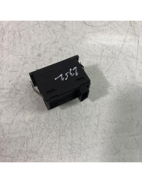 Bouton/Interrupteur BMW SERIE 3 E46 COUPE PHASE 1 Essence