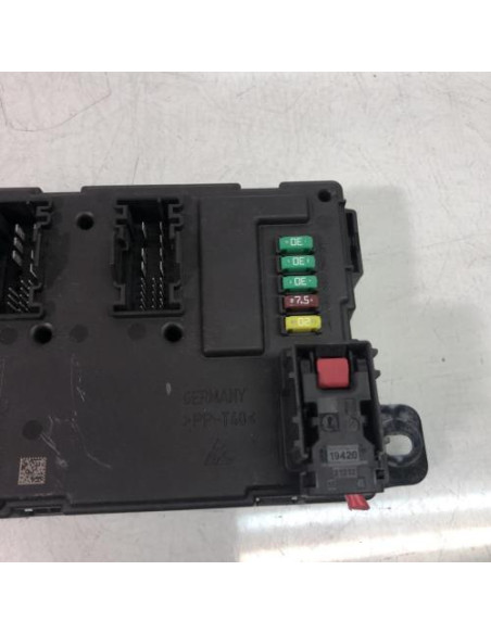 Porte fusible BMW SERIE 4 F36 GRAN COUPE PHASE 1 Diesel