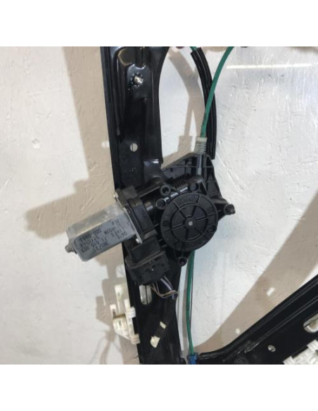 Leve vitre electrique avant droit BMW SERIE 1 F20 PHASE 2 Essence