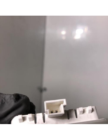 Eclairage de plafonnier BMW SERIE 1 F21 PHASE 1 Essence