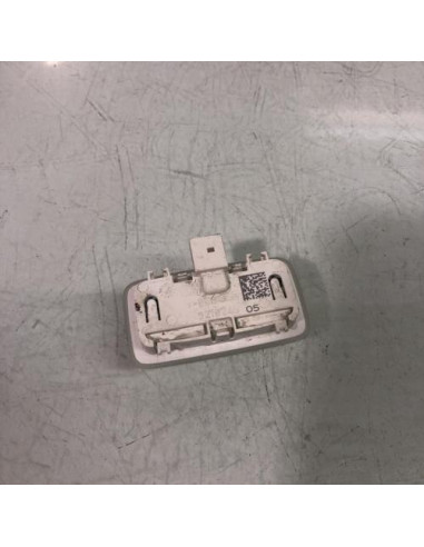 Eclairage de plafonnier BMW SERIE 1 F21 PHASE 1 Essence