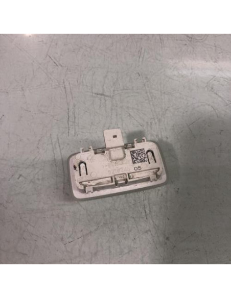 Eclairage de plafonnier BMW SERIE 1 F21 PHASE 1 Essence