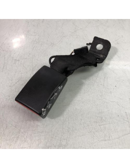 Attache ceinture arriere gauche BMW SERIE 1 F20 PHASE 2 Diesel