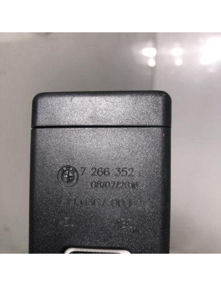 Attache ceinture arriere gauche BMW SERIE 1 F20 PHASE 2 Essence