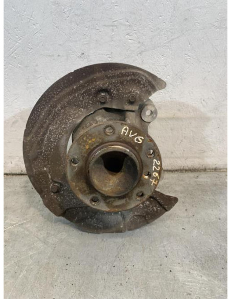 Fusee avant gauche BMW SERIE 1 E81 Diesel