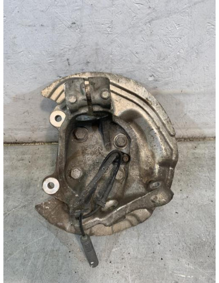 Fusee avant gauche BMW SERIE 1 E81 Diesel