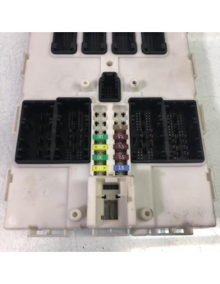 Porte fusible BMW SERIE 1 F21 PHASE 1 Diesel