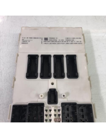 Porte fusible BMW SERIE 1 F21 PHASE 1 Diesel